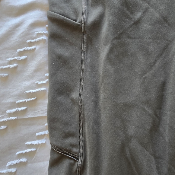 Lululemon Athletica Olive Leggings - Picture 4 of 6
